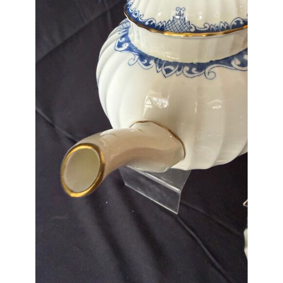 Royal Worcester Mansfield Blue & White Tea Set Teapot, Creamer & Sugar England - Picture 5 of 8